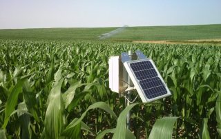 Rega por precisão na agricultura – estações meteorológicas